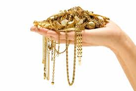 How Experienced Gold Buyers Look At Jewellery And Precious Metals
